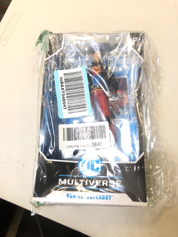 Photo 2 of McFarlane - DC Multiverse 7 - Kon-El Superboy
BOX DAMAGE 