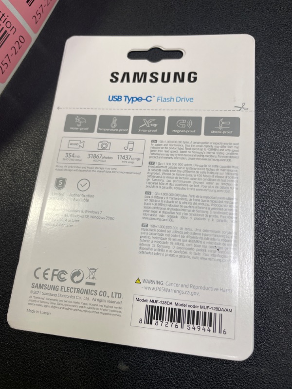 Photo 3 of SAMSUNG Type-C™ USB Flash Drive, 128GB, Transfers 4GB Files in 11 Secs w/ Up to 400MB/s 3.13 Read Speeds, Compatible w/ USB 3.0 / 2.0, Waterproof, 2022 128 GB