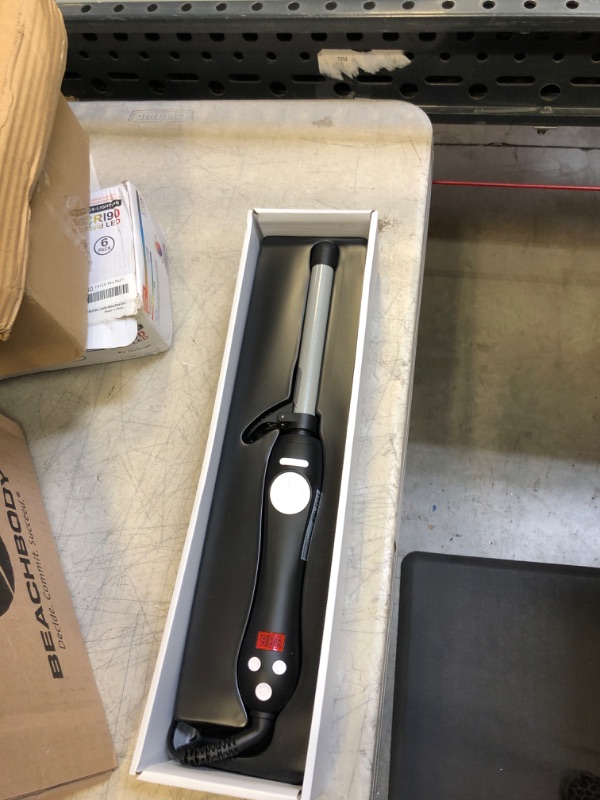 Photo 1 of Beachwaver Ceramic Rotating 3/4-Inch Curling Iron