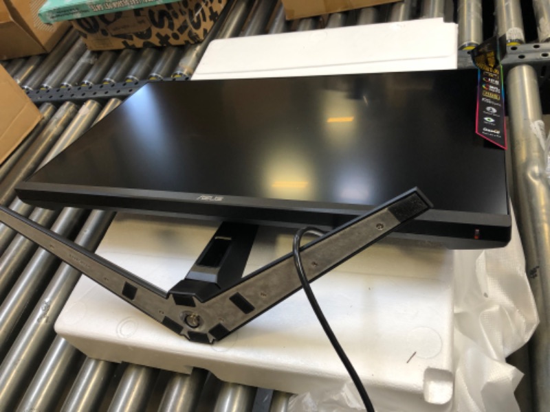 Photo 1 of ASUS TUF Gaming VG289Q1A 28” Monitor, 4K UHD (3840 x 2160), IPS, Adaptive-Sync/ FreeSync, Eye Care, DisplayPort HDMI, DCI-P3 HDR 10, Shadow Boost, Black 28" IPS 4K HDR