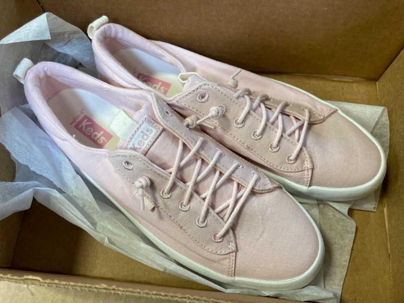 Photo 1 of  WOMEN'S KICKBACK CANVAS SNEAKER 9 LIGHT PINK
