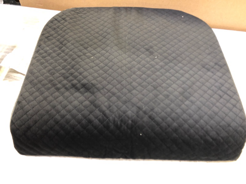 Photo 1 of 19x17x3.5in Seat Cushion 