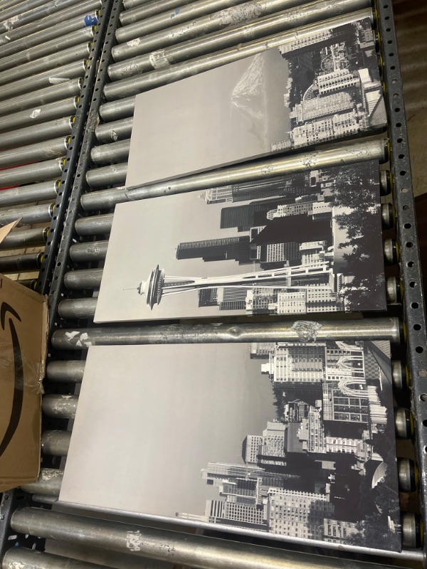 Photo 1 of 3PC CANVAS WALL ART SPACE NEEDLE 