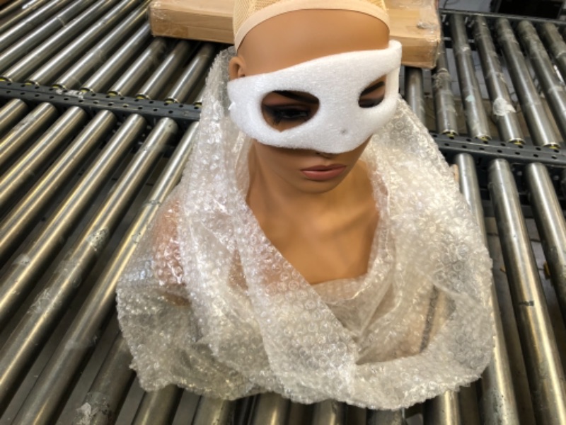 Photo 1 of L7 MANNEQUIN European American Model Head Display Props Mannequin Head with Shoulders Bust
