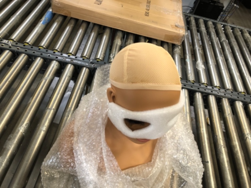Photo 1 of L7 MANNEQUIN European American Model Head Display Props Mannequin Head with Shoulders Bust
