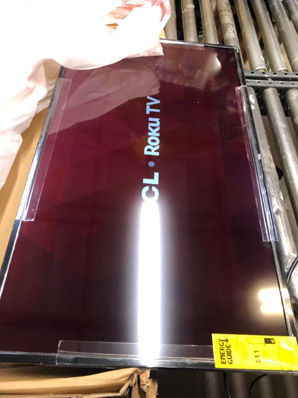 Photo 1 of TCL 40-inch 1080p Smart LED Roku TV