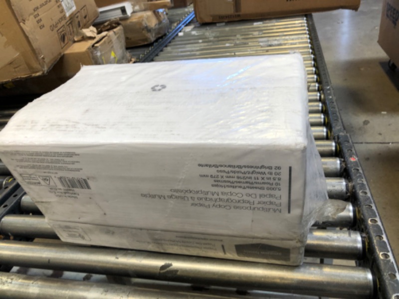 Photo 1 of Amazon Basics Multipurpose Copy Printer Paper, 8.5 x 11 Inch 20Lb Paper - 10 Ream Case (5,000 Sheets), 92 GE Bright White 10 Reams | 5000 Sheets Multipurpose (8.5x11) Paper sealed