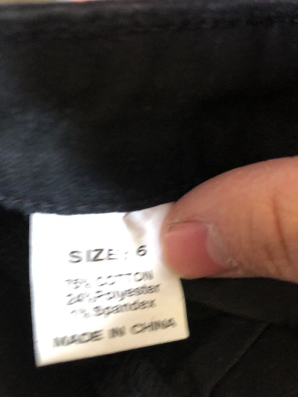 Photo 2 of GENERIC WOMENS PANTS SIZE 6 BLACK 