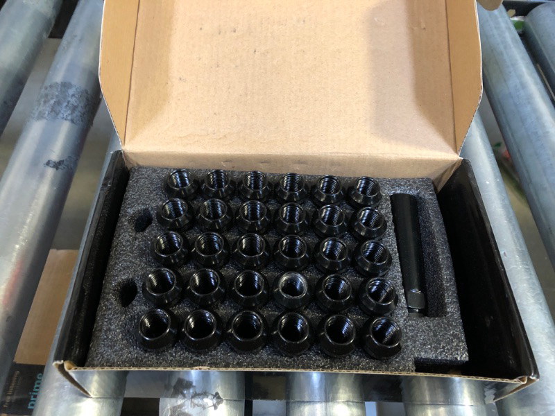 Photo 2 of 32PCS M14x1.5 2inch Lug Nuts Black, Closed End Spline 14x1.5 Lug Nuts for Aftermarket Wheels Wheel Lug Nut, 32PCS+1 Spline Tool/Key for Installation and Removal Black 32 PCS