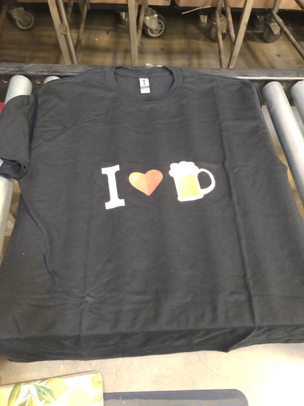Photo 1 of gildan mens large t shirt