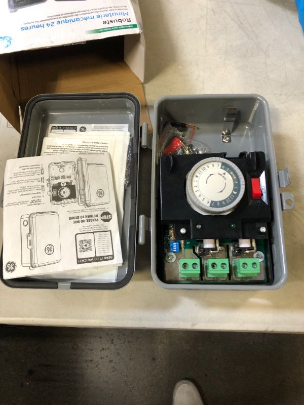 Photo 1 of GE Heavy-Duty Mechanical Box Timer Switch, Metal, Tamper Resistant, Voltage, 120, 240, 277, NEMA 3R-Rated, Indoor, Pool Pump Timer, Water Heaters, Outdoor Lights, 24-Hour Universal VAC, 46536