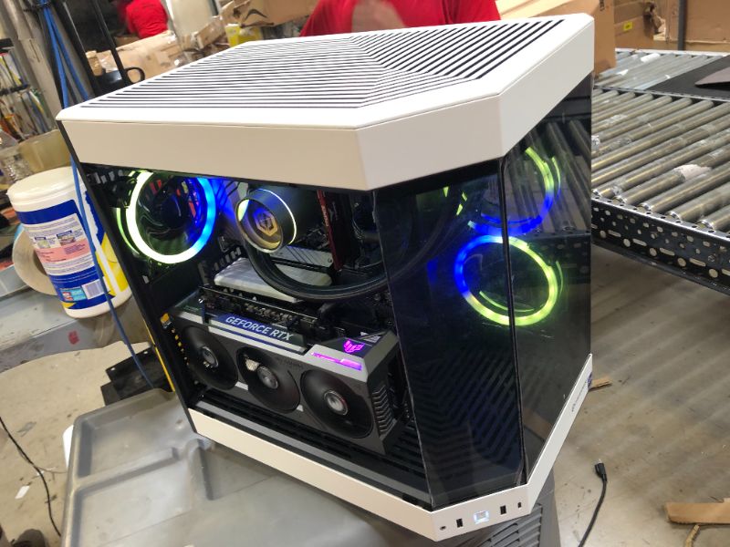 Photo 6 of CyberPowerPC Gamer Xtreme VR Gaming PC, Intel Core i9-13900KF 3.0GHz, GeForce RTX 4070 Ti 12GB, 16GB DDR5, 1TB NVMe PCIe SSD, WiFi Ready & Windows 11 Home (GXiVR8080A34), White i9-13900KF | RTX 4070 Ti | 1TB SSD  - --- -- SOLD FOR PARTS, GPU DOESN'TSEAT, 