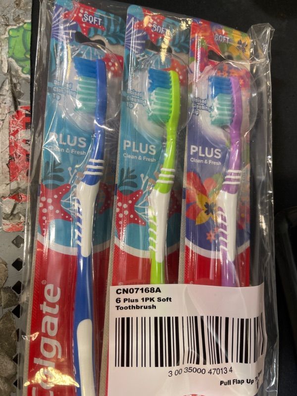 Photo 1 of 6PC COLGATE CLEAN & FRESH SOFT MANUAL TOOTHBRUSH * RANDOM COLORS* 