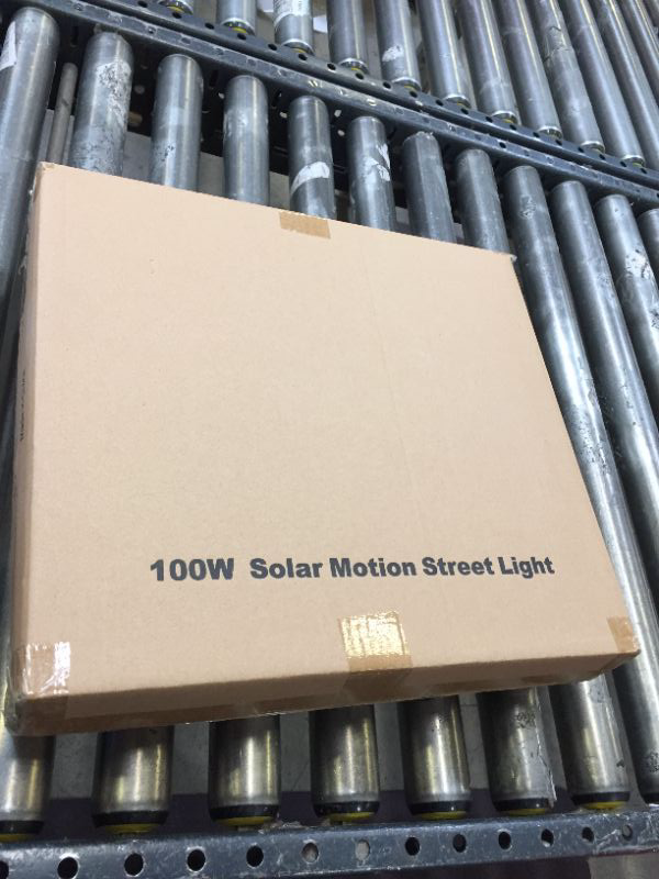 Photo 1 of 1000W Solar Motion Street Light 