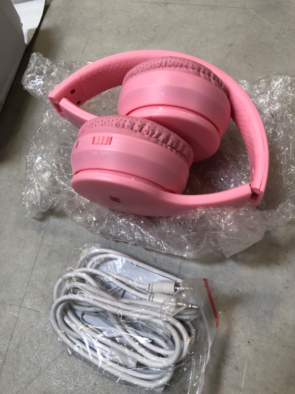 Photo 2 of Midola Headphones Bluetooth Wireless Kids Volume Limit 85dB /110dB Over Ear Foldable Noise Protection Headset AUX 3.5mm Cord Mic for Children Boy Girl Travel School Phone Pad Tablet PC Rose-Red Pink