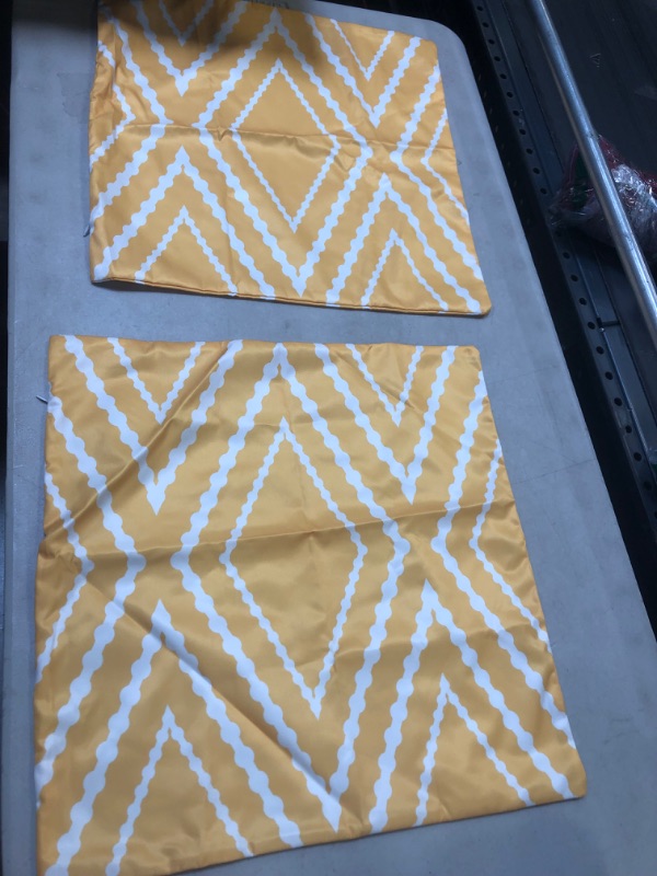 Photo 1 of 2pack yellow white pillow case