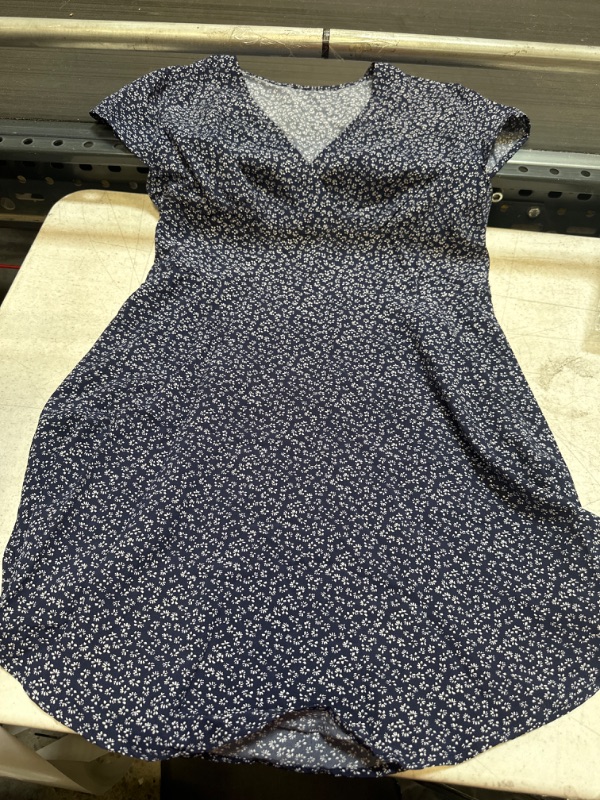 Photo 1 of Floral Print Summer Dress---***Unknown Size looks Like M