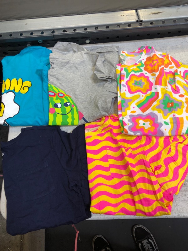 Photo 1 of Amazon Essentials Girls and Toddlers' Short-Sleeve T-Shirt Tops (Previously Spotted Zebra), Multipacks XXL
