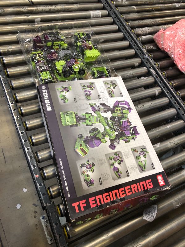 Photo 2 of Collectoy Deformation GT Devastator Engineering Car Combiner 6 in 1 Truck Constructicon KO Action Figure Gifts Toys(10.6Inch) (Green)
