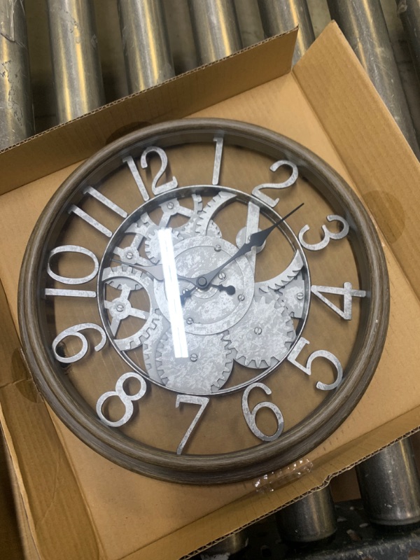 Photo 1 of 12" Clock