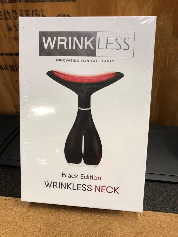 Photo 1 of   'WRINKLESS NECK' INNOVATING CLINICAL BEAUTY Black Edition
