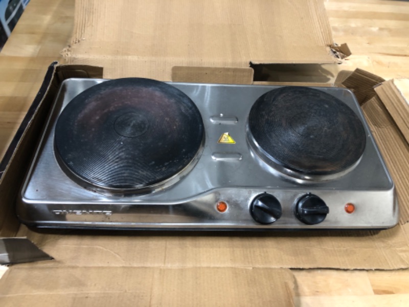 Photo 2 of (HEAVILY USED./PARTS ONLY)  Ovente Double Cast Iron Burner 7 & 6 Inch Hot Plates, 1700W Electric Countertop Stove 