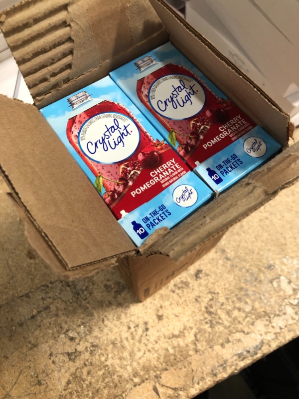 Photo 2 of *4/19/204* 12 PACK Crystal Light On the Go Antioxidant Natural Cherry Pomegranate Drink Mix - 10pk/0.11oz Pouches