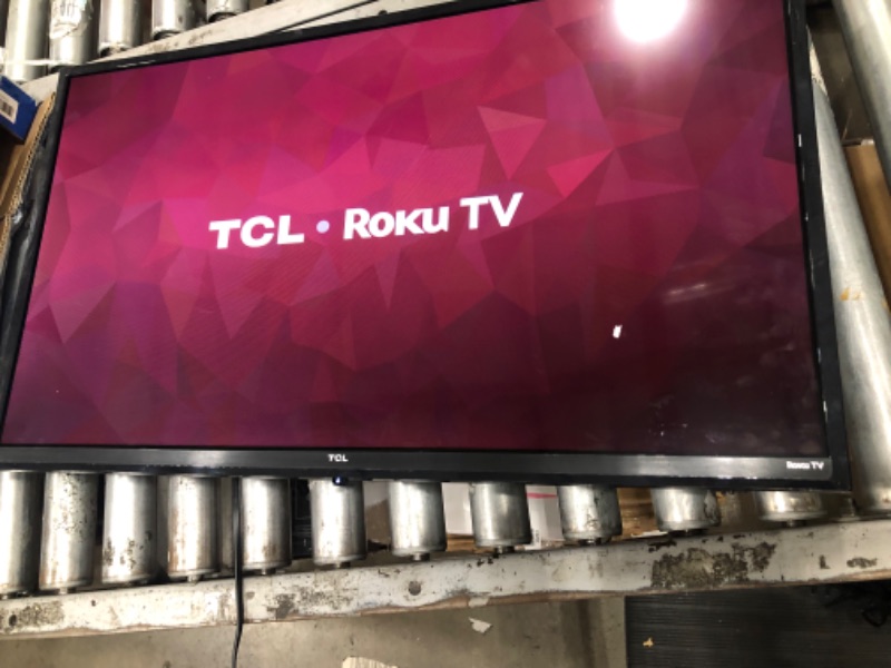 Photo 2 of TCL 32" Class 3-Series HD 720p LED Smart Roku TV - 32S355