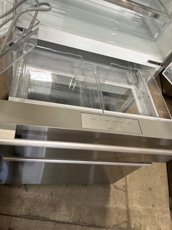 Photo 1 of LIKE NEW-Bosch 800 Series 21-cu ft 4-Door Counter-depth French Door Refrigerator with Ice Maker (Stainless 