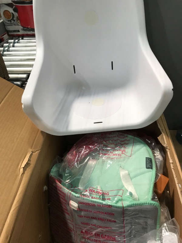 Photo 2 of * item used * sings of wear and tear *
Evolur Zoodle 2 in 1 Baby High Chair in Mint, Easy to Clean, Adjustable and Removable Tray, 