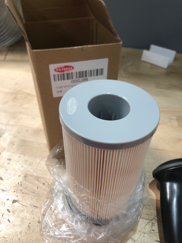 Photo 2 of R61709 Fuel Filter Water Separator Element Replacement for Detroit Diesel Engine DD13 DD15 DD16 Used in Detroit 03-40538-009 Housing FS20176 PF46235