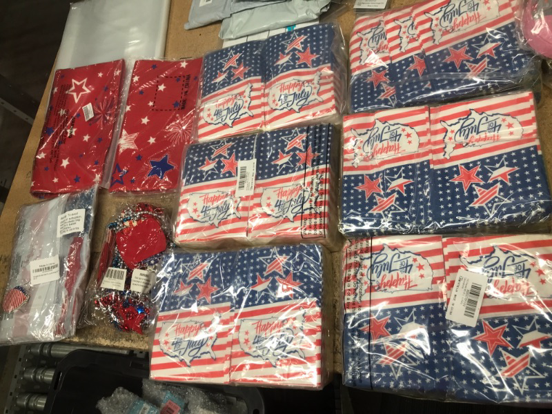 Photo 2 of 10 ITEMS, 4TH OF JULY TABLE RUNNER, NAPKINS, T SHIRT W/ EARRINGS, NECKLACE BUNDLE