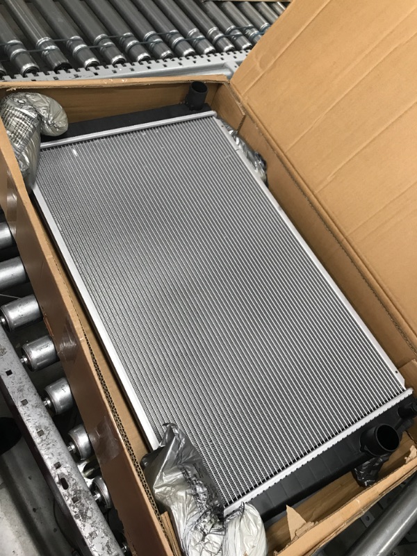 Photo 2 of Denso 221-3116 Radiator