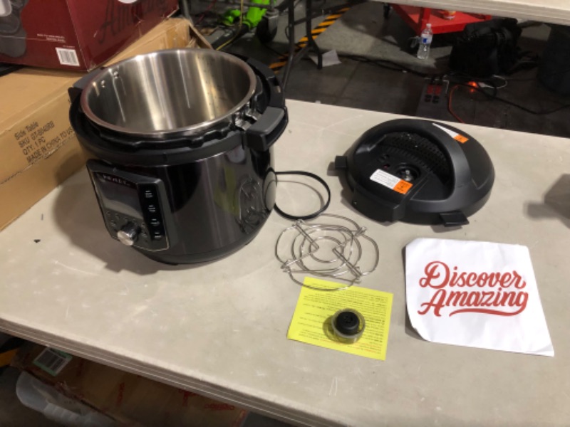 Photo 7 of ***USED AND DIRTY - SEE PICTURES***
Instant Pot Pro 10-in-1 Pressure Cooker