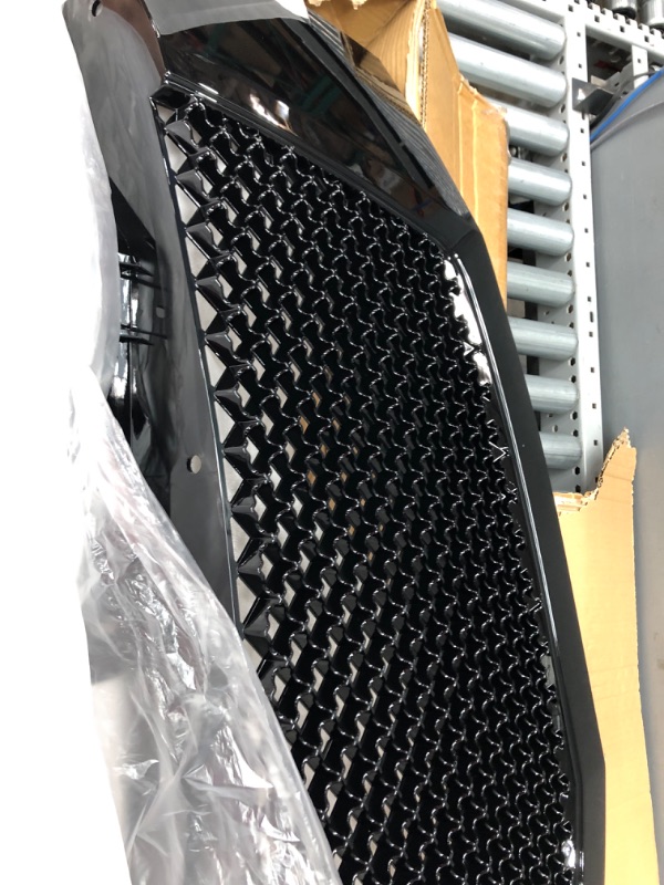 Photo 3 of Armordillo USA 7146938 Mesh Front Hood Grille - Gloss Black 2007-2014 Cadillac Escalade