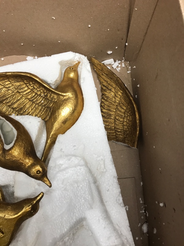 Photo 3 of ***DAMAGE***
Deco 79 Resin Bird Metallic 3D Sculpted Floating Wall Decor, Set of 3 10",10",10"H, Gold