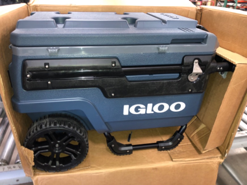 Photo 4 of *UNABLE TOTEST DUE TO NO CABLE* Igloo 70 Qt Premium Trailmate Wheeled Rolling Cooler Rugged Blue