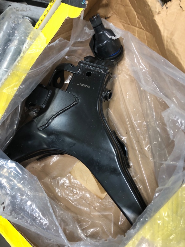 Photo 1 of MOOG RK621304 Control Arm and Ball Joint Assembly