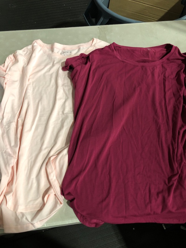 Photo 2 of (USED) Amazon Essentials Women's Studio Relaxed-Fit Lightweight Crewneck T-Shirt Multipacks 2 Light Pink/Burgundy (EXTRA LARGE) 