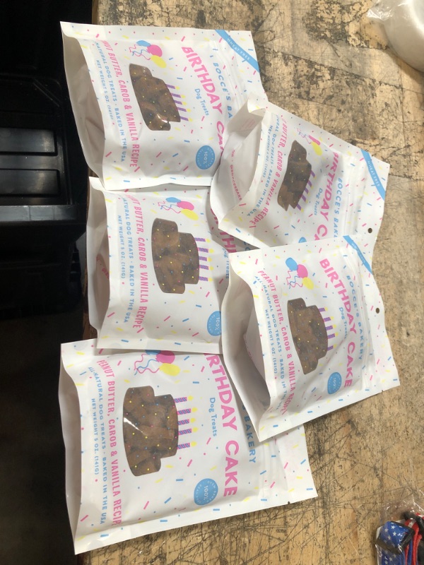Photo 1 of *1/10/2024* 5 PACK Bocce's Bakery Birthday Cake Treats for Dogs - Special Edition Wheat-Free Dog Treats, Made with Real Ingredients, Baked in The USA, All-Natural Peanut Butter Vanilla Biscuits, 5 oz