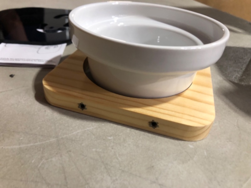 Photo 3 of **See Notes** 
Lkeiyay Elevated Cat Bowls - 15 Degrees Tilted Ceramic Raised Cat Food Bowls