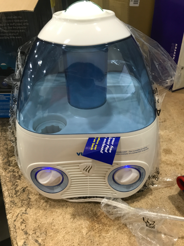 Photo 2 of ***POWERS ON*** Vicks Starry Night Filtered Cool Mist Humidifier, Medium to Large Rooms, 1 Gallon Tank – Cool Mist Humidifier for Baby and Kids Rooms with Light Up Star Night Light Display, Works with Vicks VapoPads