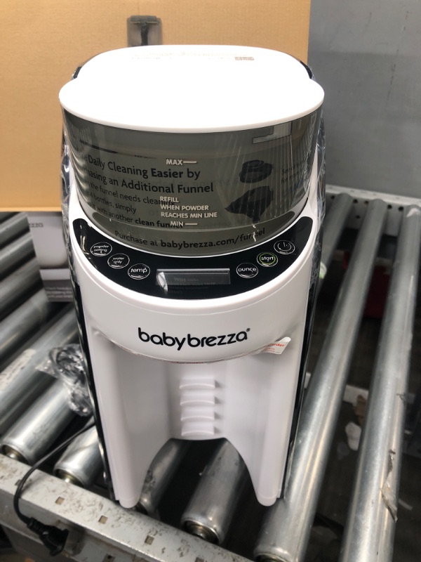 Photo 3 of ***POWERS ON*** New and Improved Baby Brezza Formula Pro Advanced Formula Dispenser Machine - Automatically Mix a Warm Formula Bottle Instantly - Easily Make Bottle with Automatic Powder Blending