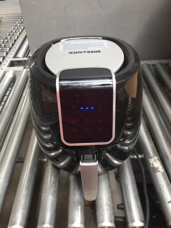 Photo 1 of ICONITES 7 quart air fryer and digital toaster oven with LCD display and non-stick