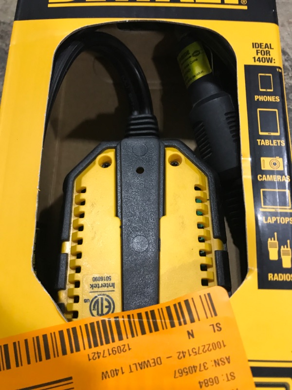 Photo 2 of DeWalt Power Inverter Dxaepi140