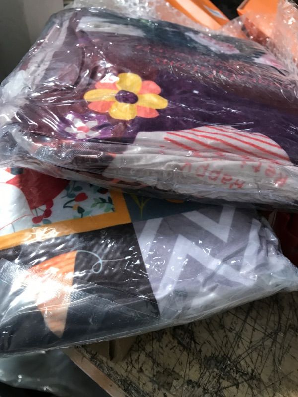 Photo 1 of 2 throws blankets