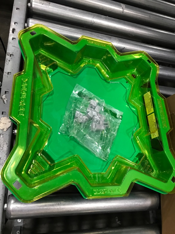 Photo 2 of Beyblade Burst Evolution Star Storm Battle Set (Amazon Exclusive) Frustration-Free Packaging