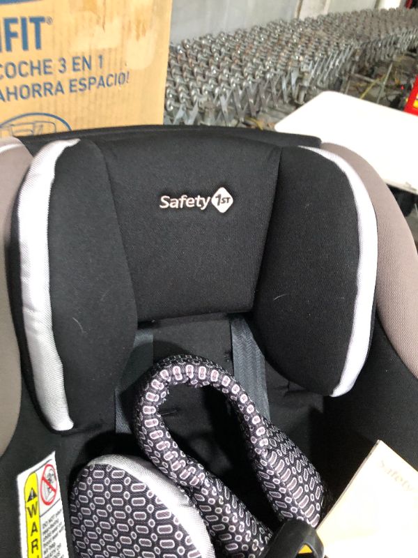 Photo 6 of ***USED - DIRTY - SEE NOTES***
Graco - Slimfit All-in-One Convertible Car Seat, Darcie