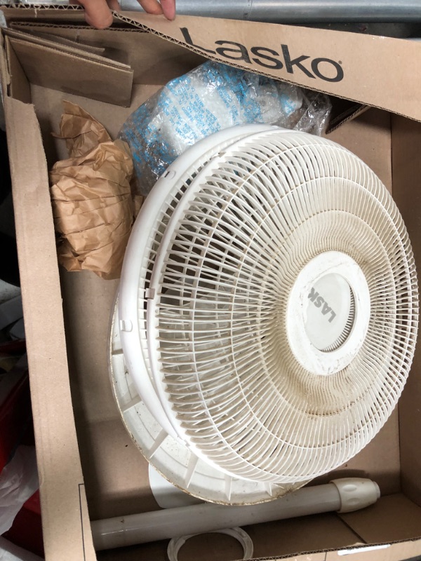 Photo 2 of ****USED EXTREMELY DIRTY Lasko, White 1820 18? Elegance & Performance Adjustable Pedestal Features Oscillating Movement Tilt-back Fan Head, 2.3