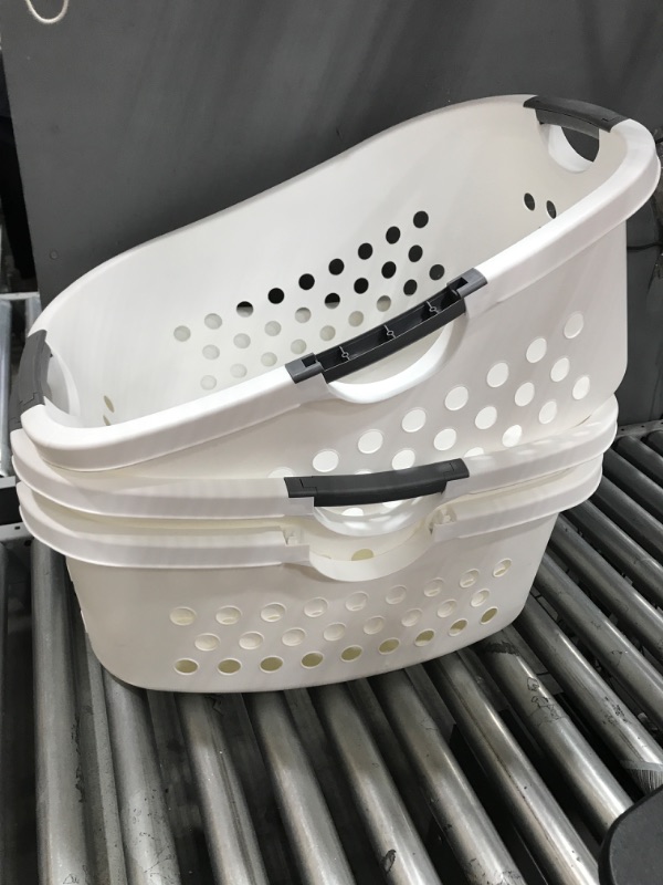 Photo 1 of  USED. Sterilite Ultra 2 Bushel Plastic Stackable Clothes Laundry Basket Bin, White pack of 3
